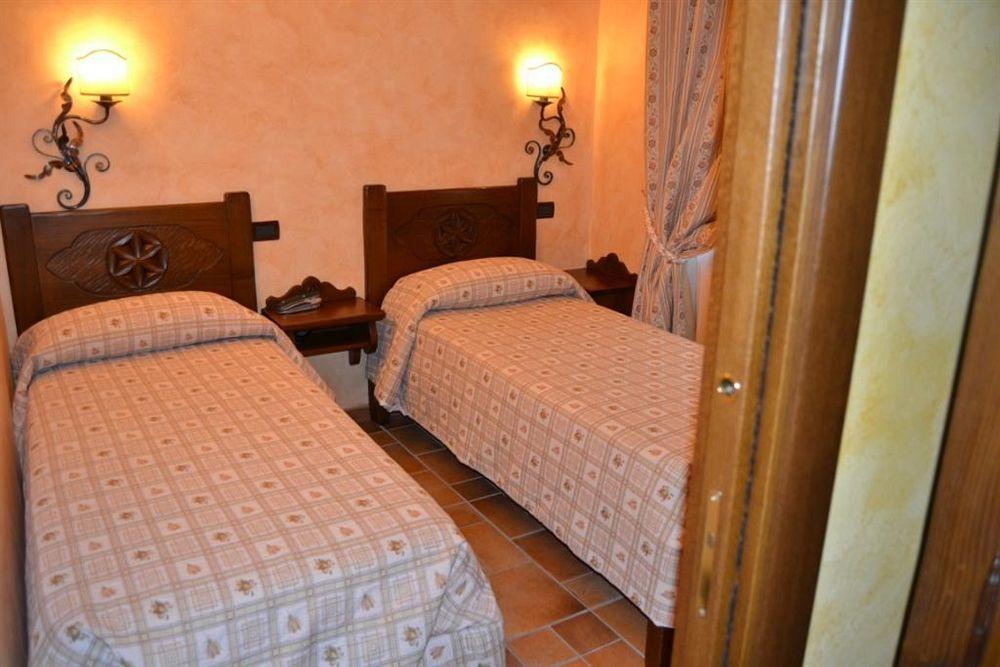 Hotel La Piazzetta 2*