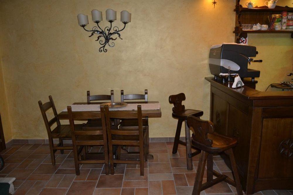 Hotel La Piazzetta 2*